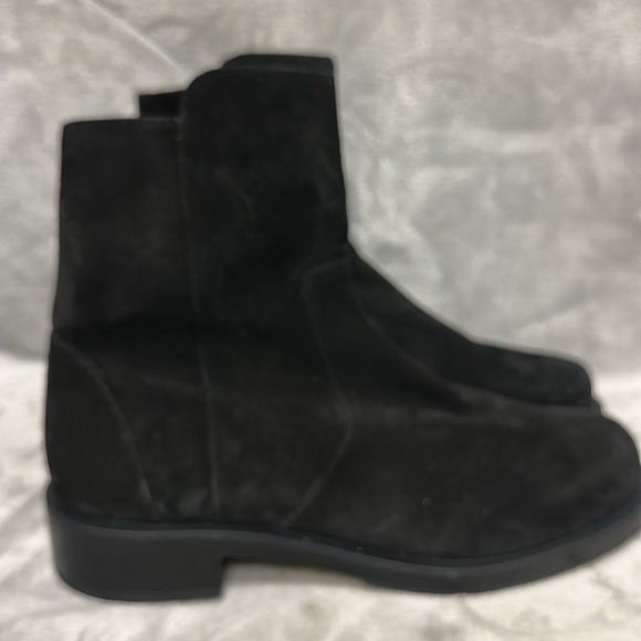 STUART WEITZMAN 5050 BOLD ZIP BOOTIES SIZE 9.5 - Picture 2 of 8